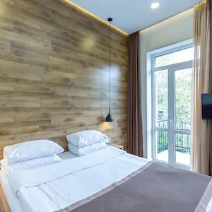 5-star-apartments-in-the-center.alltbilisihotels.com/
